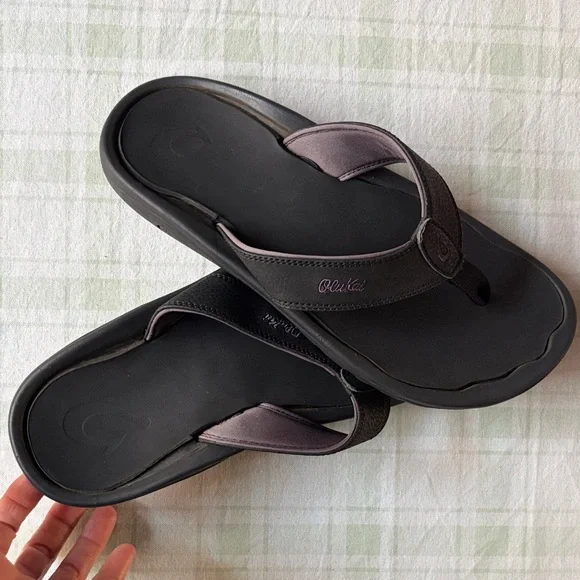 OluKai Ohana Black and Dark Brown Sandals - Picture 6 of 6